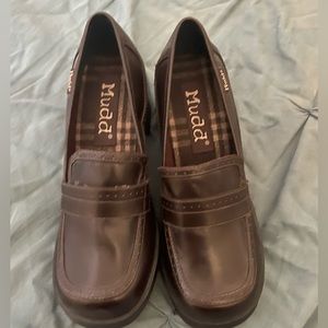 Mudd Kapfer chunky brown heels